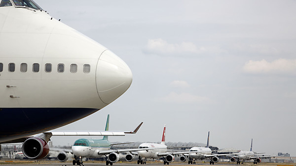 Heathrow and Gatwick airports short-listed for expansion options Heathrow and Gatwick airports short-listed for expansion options